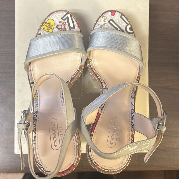 RARE Coach Maegan Graffiti Heels - Picture 3 of 6